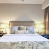 Отель SuperHost - Deluxe Studio with Stunning Marina Views - JW Marriott Dubai Marina, фото 7