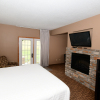 Отель Cobblestone Inn & Suites - Denison Majestic Hills, фото 4