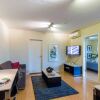 Отель Spacious One Bedder in Sydney’s Hotspot Location в Поттс-Пойнт