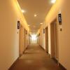 Отель Greentree Inn Anqing City Yixiu Government District University City Express Hotel, фото 3