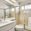 Отель Elegant Fairway Condo #16-18 2 Bedrooms 2 Bathrooms Condo, фото 10