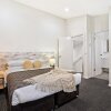 Отель Newcastle Short Stay Apartments - Birmingham Garden Townhouses, фото 12