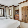Отель Luxury renovation! Ski-in/Ski-out 5 Br Private Townhome, Top of Bachelor Gulch - majestic view & exc, фото 3