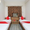 Отель OYO 14577 Vijay Palace, фото 18