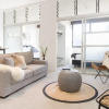 Отель TOWNY - Top Floor Tranquility - 2 Bedrooms, фото 4