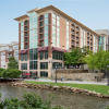 Отель Hampton Inn & Suites Greenville-Downtown-RiverPlace, фото 1