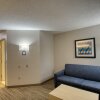 Отель Holiday Inn Express Hotel & Suites Oshkosh, an IHG Hotel, фото 23