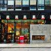 Отель citizenM New York Times Square в Нью-Йорке