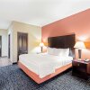 Отель La Quinta Inn & Suites by Wyndham McAlester, фото 17