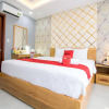 Отель RedDoorz Plus near Tan Son Nhat Airport 2, фото 17