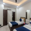 Отель OYO 8298 Zee Residency, фото 5
