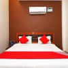 Отель OYO 28098 Hotel Dhingra Palace, фото 8