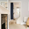 Отель Elegant 2BD House in Colourful Cliftonwood, фото 14