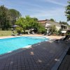 Отель Villa Marila relax con piscina in campagna в Пьетрамелара