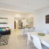 Отель Minutes Walk to Peregian Beach and Surf! - Unit 1/28 Pelican Street, фото 5