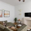 Отель The Primrose Hill Hideaway - Modish 1bdr Flat, фото 22
