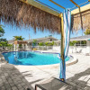 Отель Latitude 26 Waterfront Boutique Resort - Fort Myers Beach, фото 13