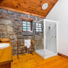 Отель Breakfast Creek Cottage - Central bluestone cottage, фото 10