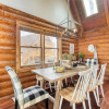 Отель Pine Needle by Avantstay Log Cabin w/ Gorgeous Views, Hot Tub, Patio & Pool Table!, фото 6