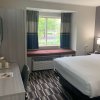 Отель Microtel Inn & Suites by Wyndham Charlotte Airport, фото 2