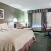 Отель Rodeway Inn & Suites and Conference Center, фото 2