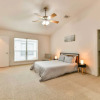 Отель Modern Houston Townhome: 5 Miles to Downtown!, фото 7