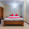 Отель Oyo 18670 Sanctum Guest House, фото 17