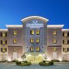 Отель Candlewood Suites Rochester Mayo Clinic Area, an IHG Hotel, фото 1
