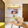 Отель Homey And Good Place 2Br Transpark Bintaro Apartment, фото 11