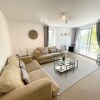 Отель Continental Apartment- 2-bed- Farnborough в Фарнборо