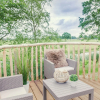 Отель Beautiful wooden tree house with terrace in a holiday park on the river De Regge, фото 3