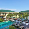 Отель Mercure Bali Legian в Бали