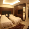 Отель Dolphin Royal Suites, фото 2