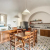 Отель The Lookout Exclusive Garden Villa With Capri Views, фото 12
