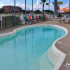 Отель Motel 6 Galveston, TX - Beach/Seawall, фото 12