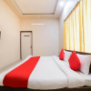 Отель Oyo 37963 K R Guest House, фото 18