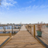 Отель Spacious Condo on the bay Indoor Outdoor Pool, фото 22
