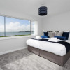 Отель Oliverball Serviced Apartments - Castle View - Port Solent Stunning Waterfront House, фото 3