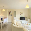 Отель Comfortable 2-bedroom apartment near the beach, фото 10