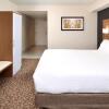 Отель Holiday Inn Express & Suites Naples North - Bonita Springs, an IHG Hotel, фото 3