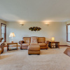Отель Loveland Townhome: Walkable to Lake & Park!, фото 6