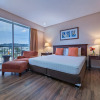 Отель Court Meridian Hotel and Suites, фото 3