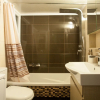 Отель Gold and Blue Luxurious Apartment, фото 5