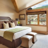 Отель Slopeside 2 Bedroom Platinum-rated Residence at Golden Peak in Vail Village, фото 7