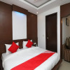 Отель OYO 12780 New Hotel Rajwada, фото 19