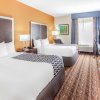 Отель La Quinta Inn & Suites by Wyndham Gonzales TX, фото 21