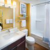 Отель TownePlace Suites by Marriott Manchester, фото 6