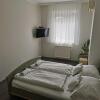Отель Zoli Apartmanok-Balcony Kölcsey 32, фото 3