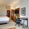 Отель Holiday Inn Express & Suites Aurora - Naperville, an IHG Hotel, фото 28
