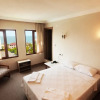 Отель Karasu Hotel, фото 1